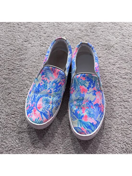 Lilly Pulitzer Shoes - Lilly Pulitzer Julie Canvas Skate Sneakers Tropical Floral Print Women's Size 7